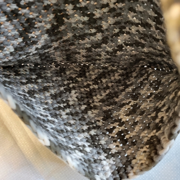 Handmade Crochet Handbag - Picture 4 of 7